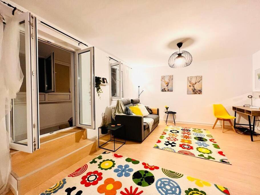 City View Studio In The Heart Of Bucharest Apartment Bagian luar foto